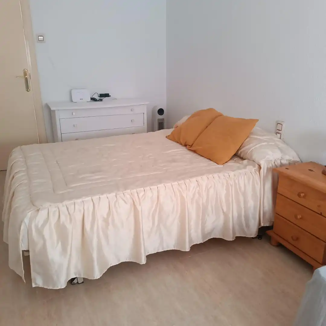 Schlafzimmer von Wohnung zur untervermieten in Murcia mit Möbliert