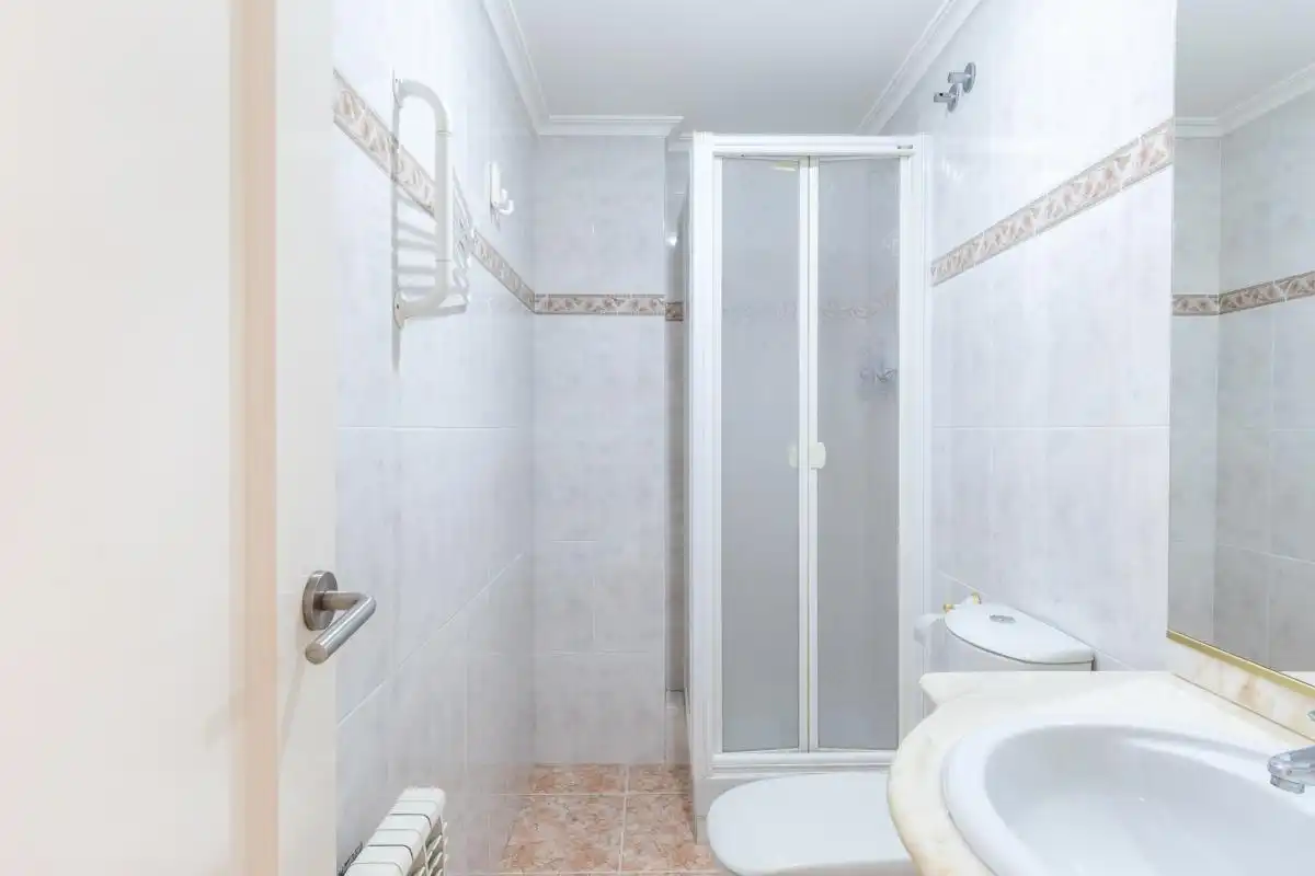 Bany de Casa adosada en venda en Canet d'En Berenguer amb Aire condicionat, Calefacció i Terrassa