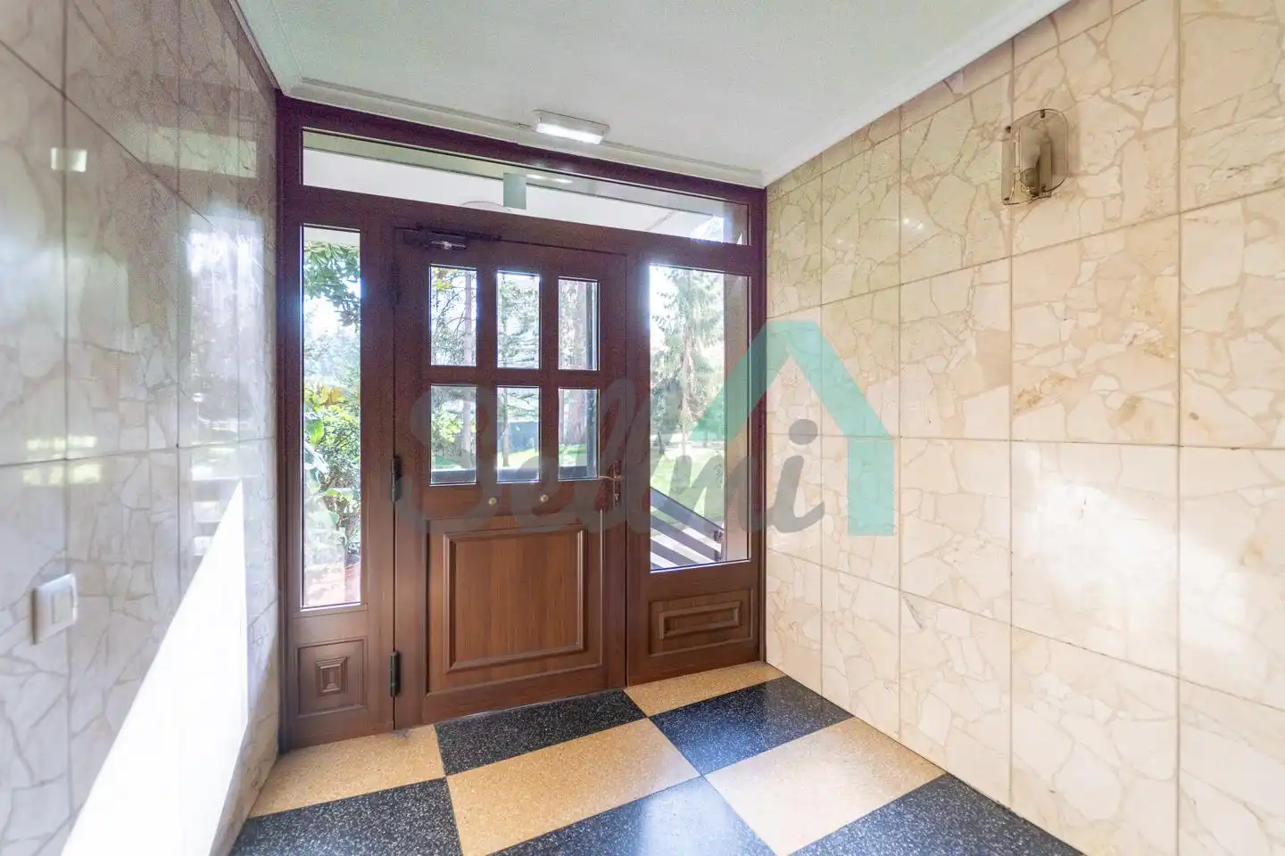 Piso en venta en Oviedo  con Calefacción, Parquet y Terraza