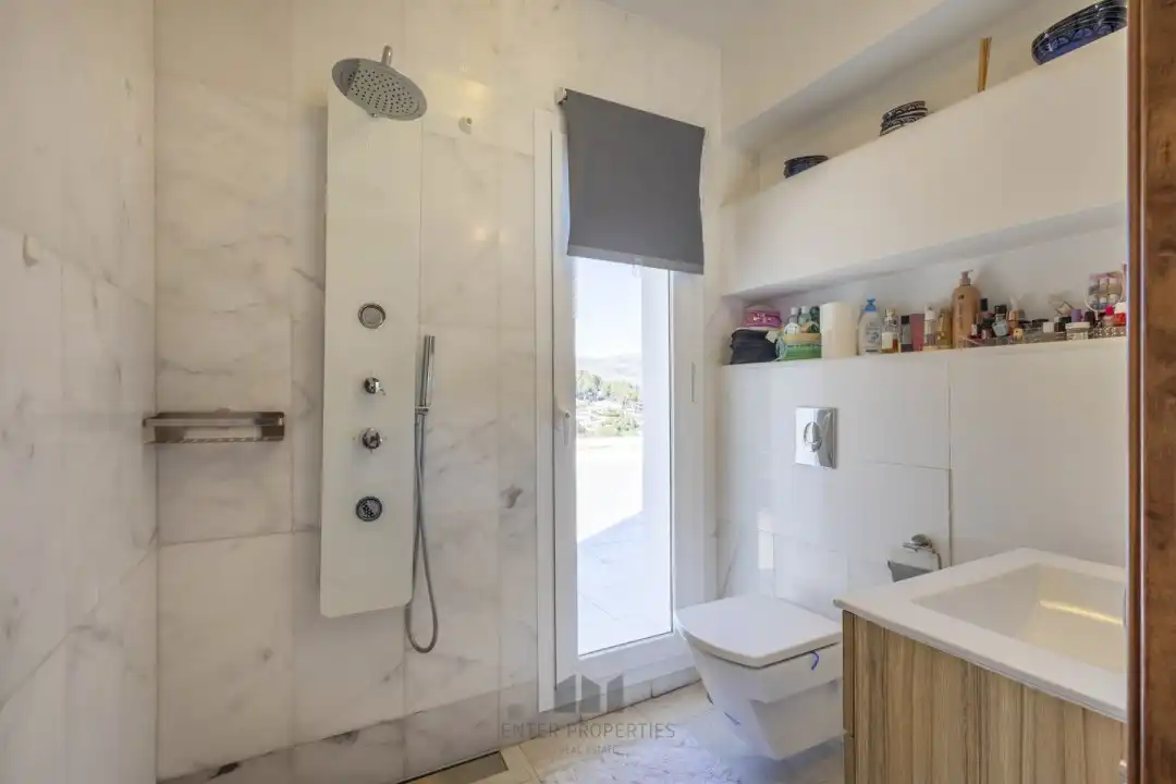 Bathroom of Flat for rent in Calpe / Calp  with Air Conditioner, Heating and Terrace