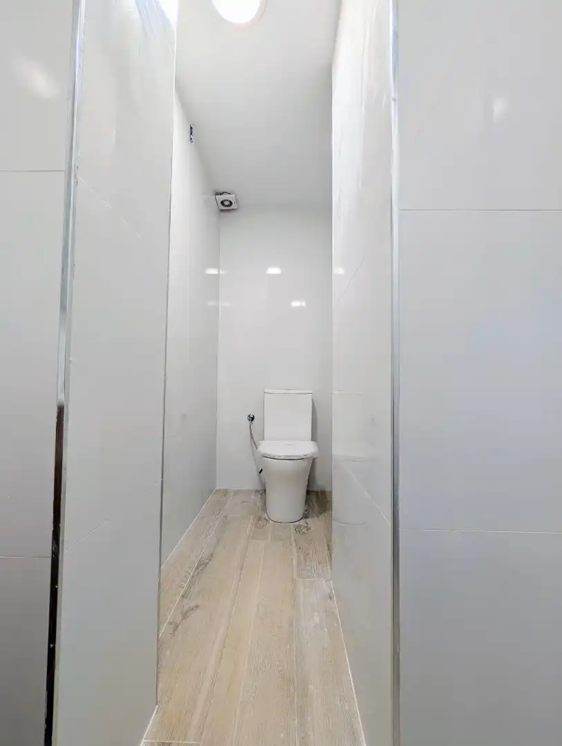 Baño de Piso en venta en Badalona con Parquet y Horno