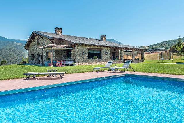 Casa-chalet en Venta en Alàs I Cerc