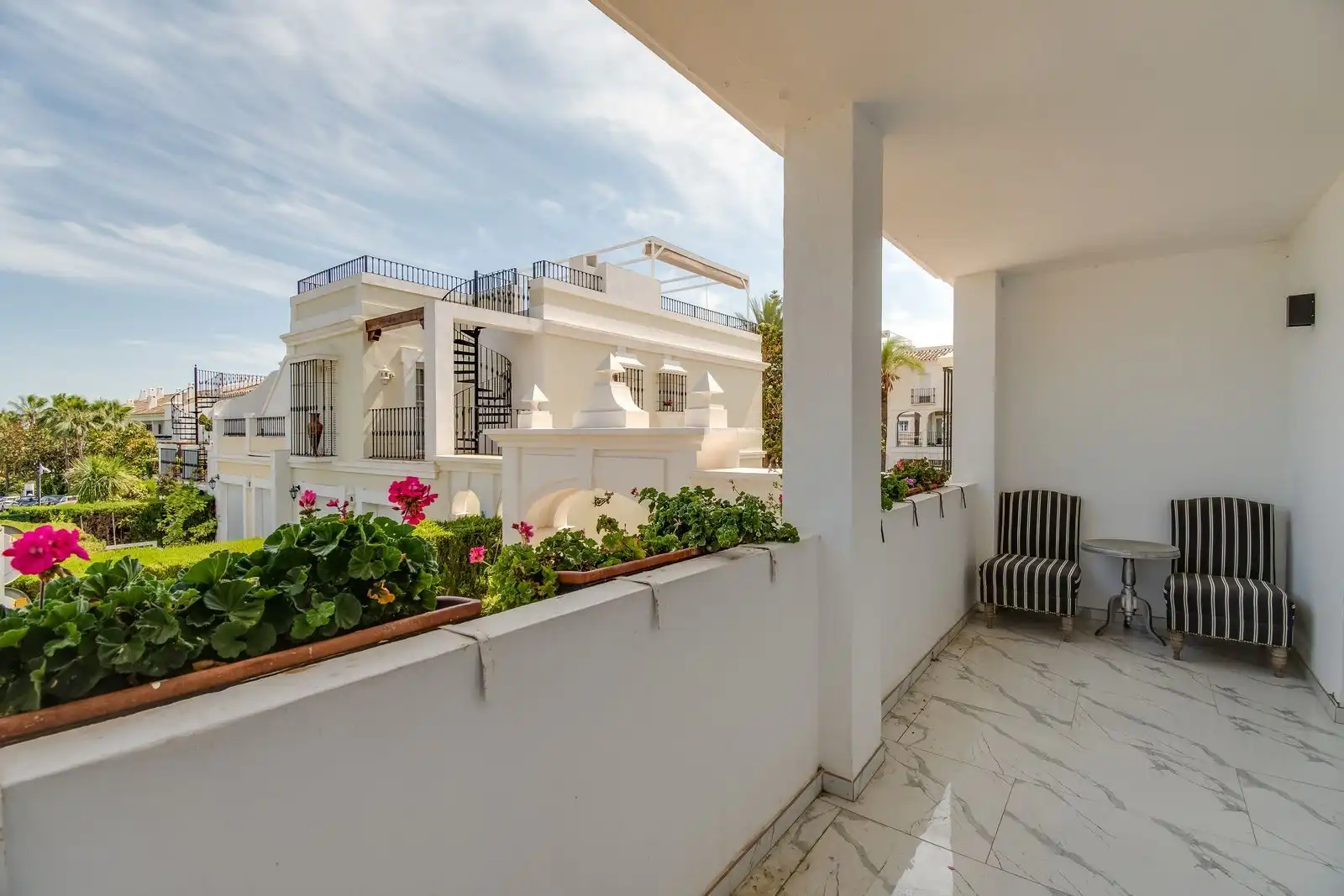 Casa a schiera con piscina in vendita a Nueva Andalucía, imagen 17