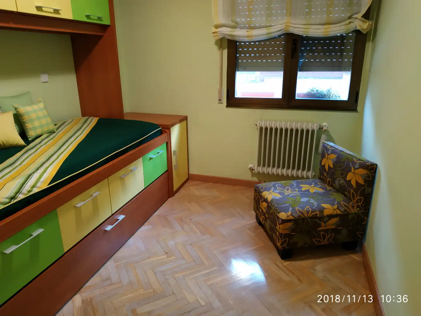 Schlafzimmer von Wohnung zur Miete in Madrid mit Klimaanlage, Heizung und Parkett