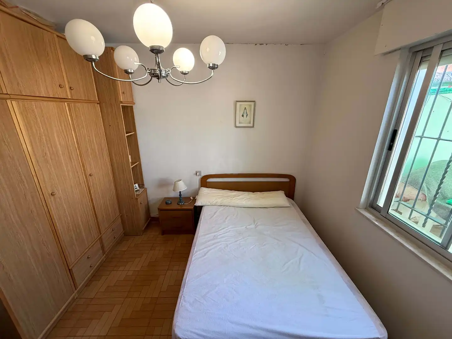 Schlafzimmer von Einfamilien-Reihenhaus zum Verkauf in Villamañán mit Heizung