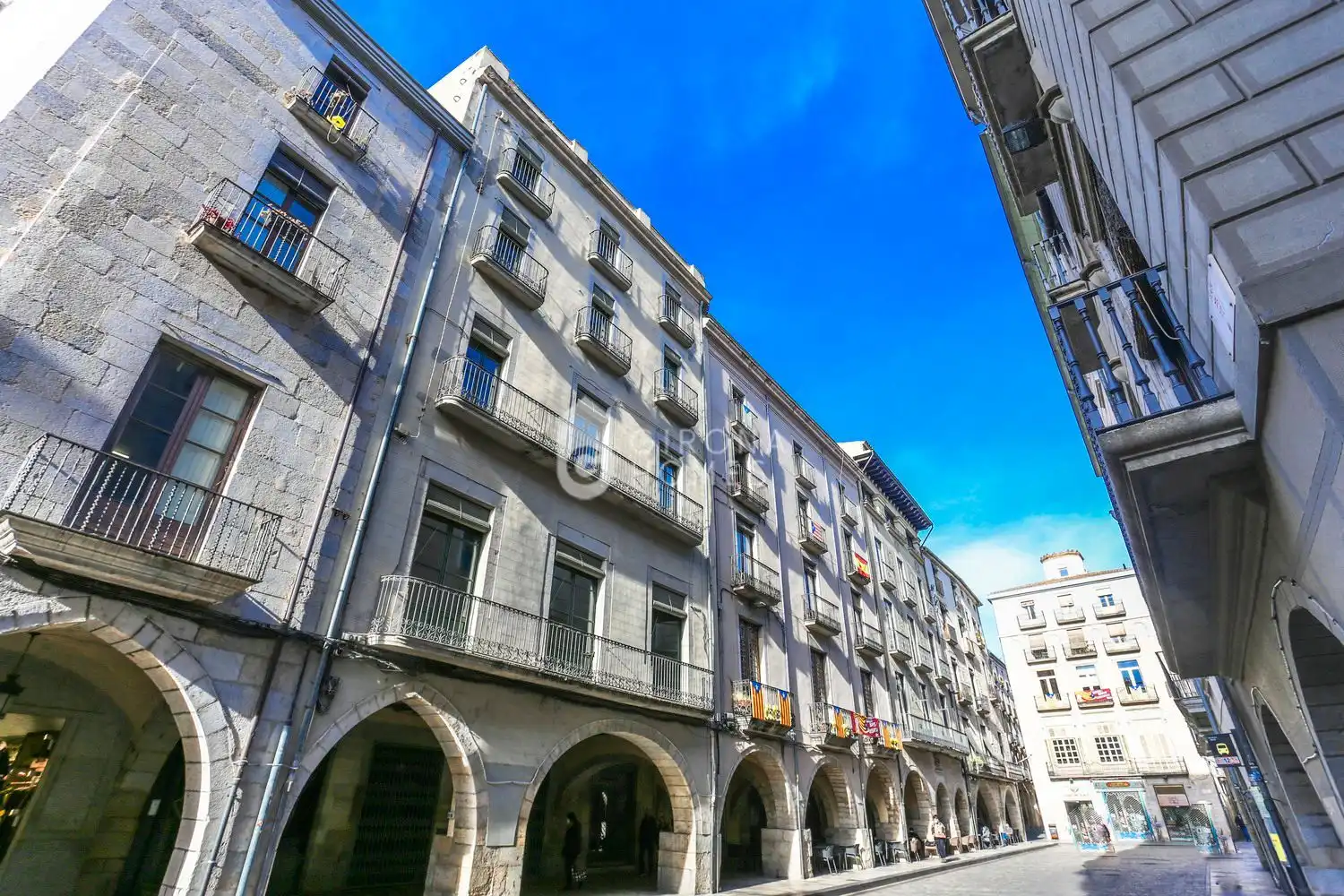 Exterior view of Attic for rent in Girona  with Air Conditioner, Heating and Pets allowed