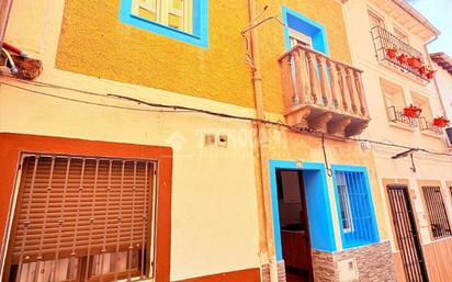 Exterior view of Single-family semi-detached for sale in Candeleda  with Air Conditioner and Heating