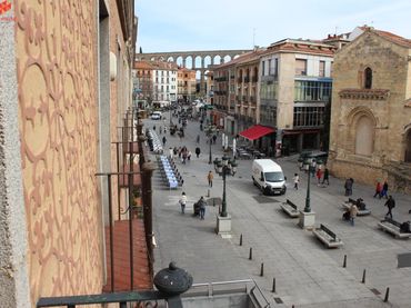 Appartamento con balcone in affitto a Centro