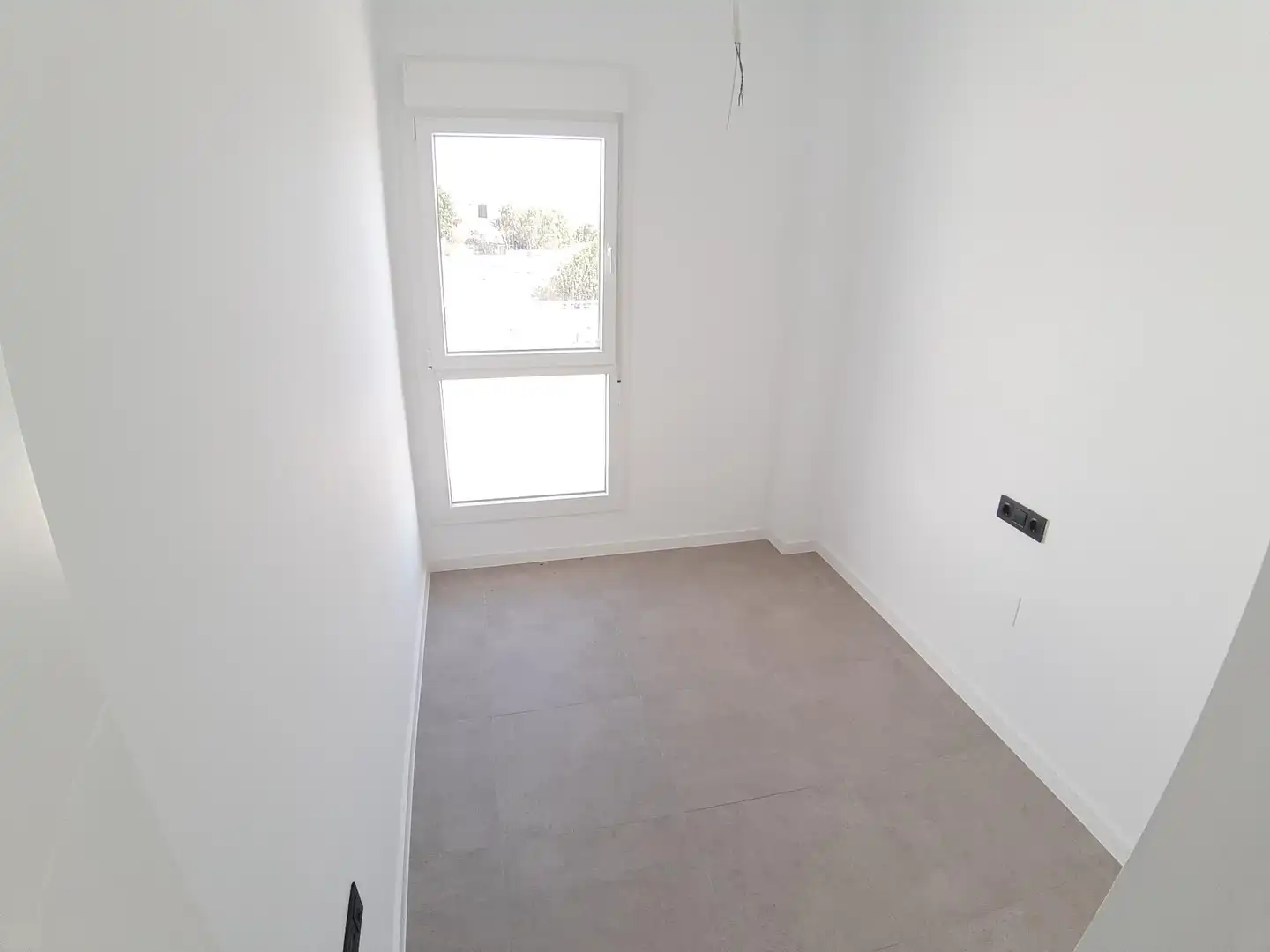Habitación de Ático de alquiler en Fuengirola con Terraza, Trastero y Jacuzzi