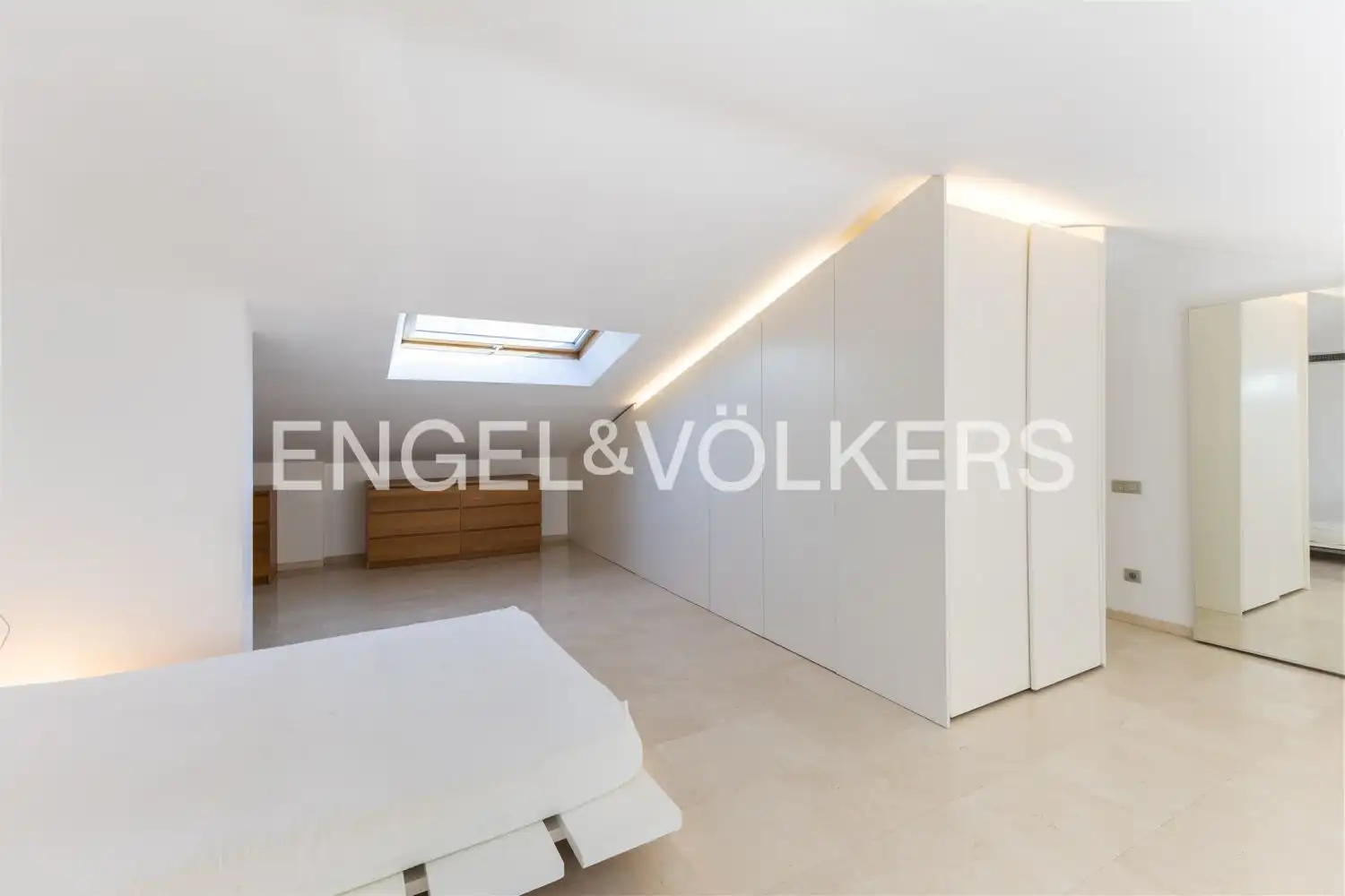 Dúplex en venta en Valencia con Aire acondicionado y Calefacción