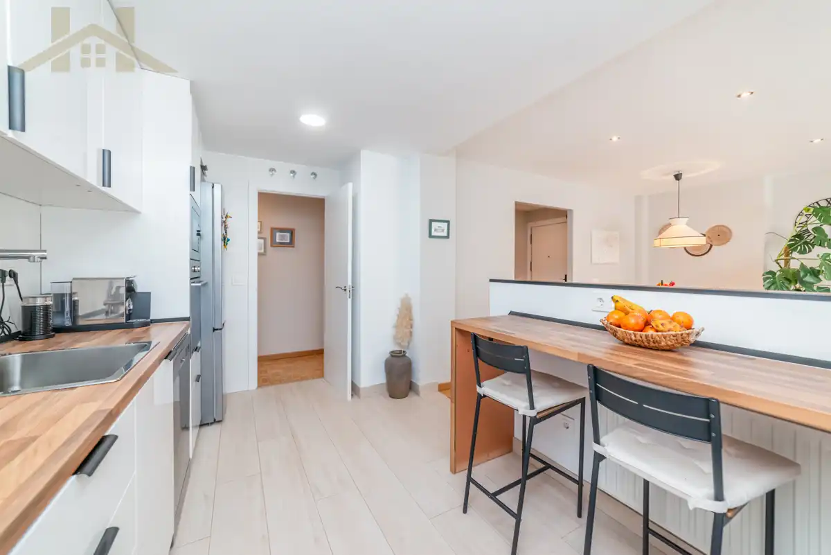 Kitchen of Flat for sale in Rivas-Vaciamadrid  with Air Conditioner, Heating and Parquet flooring