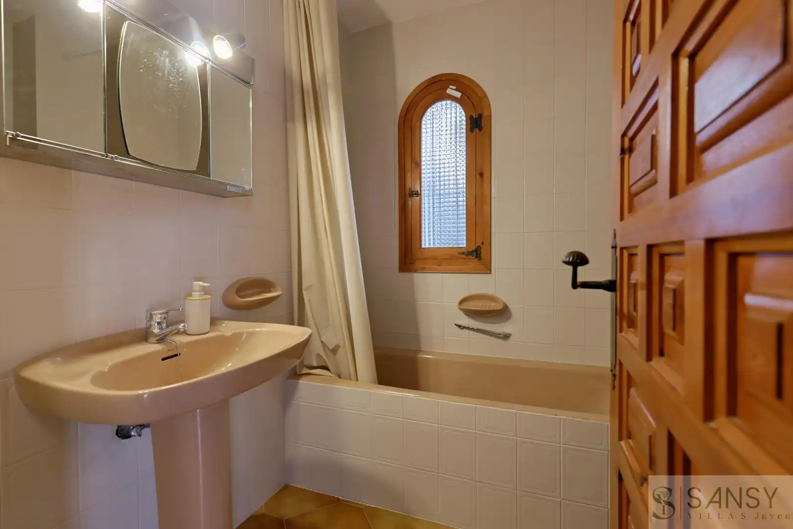 Bathroom of Houses for sale in Dénia  with Air Conditioner and Heating
