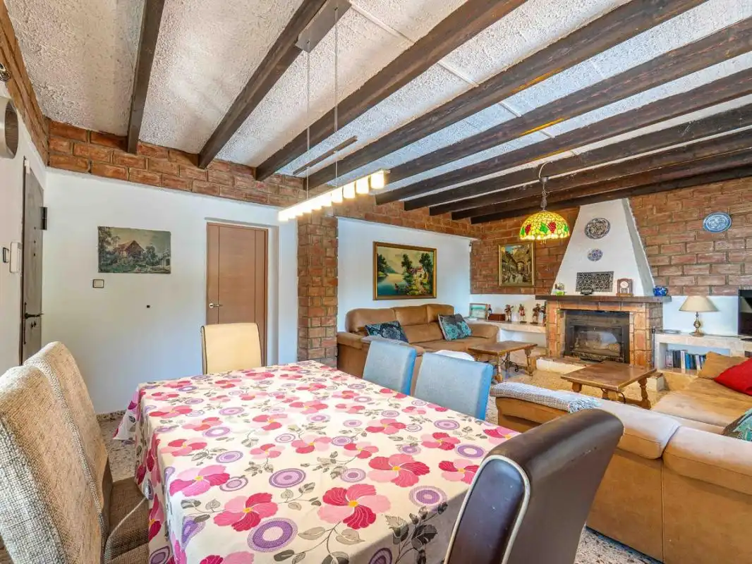 Casa rústica amb terrassa en venda a Diseminado Poligono 7, imagen 4