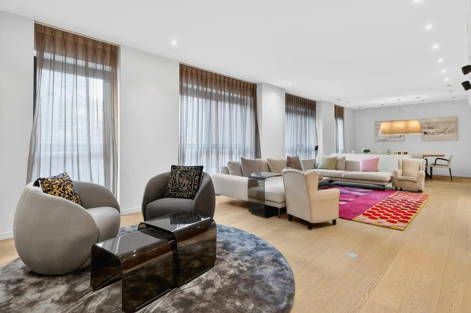 Living room of Flat for sale in Girona Capital  with Air Conditioner, Heating and Terrace