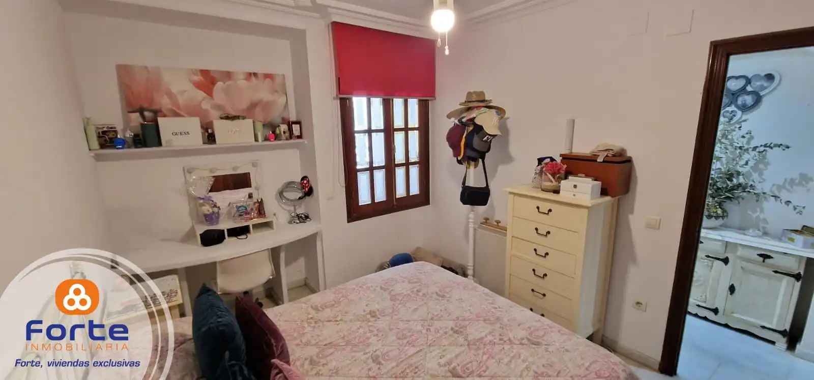 Bedroom of Flat for sale in Córdoba  with Air Conditioner