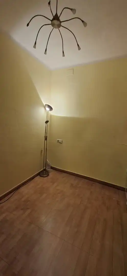 Piso en venta en Carrer Joan Baget, Instituts - Universitat