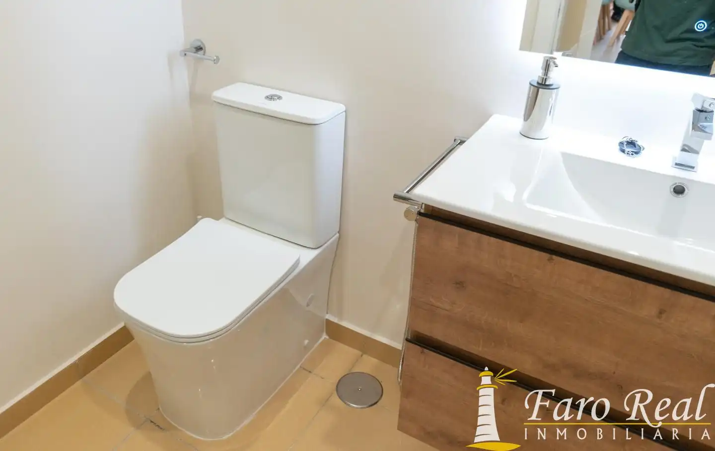 Badezimmer von Wohnung zur Miete in Sanlúcar de Barrameda mit Klimaanlage und Möbliert