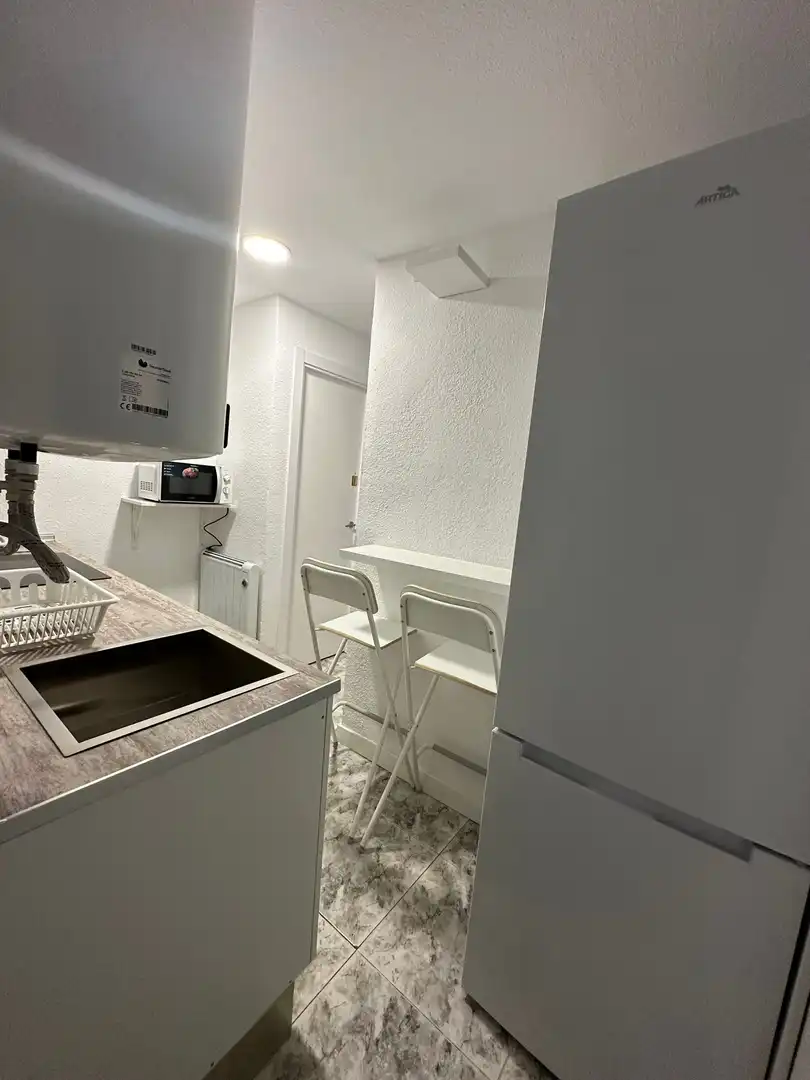 Habitació a Calle de Sáhara, 52, Los Rosales