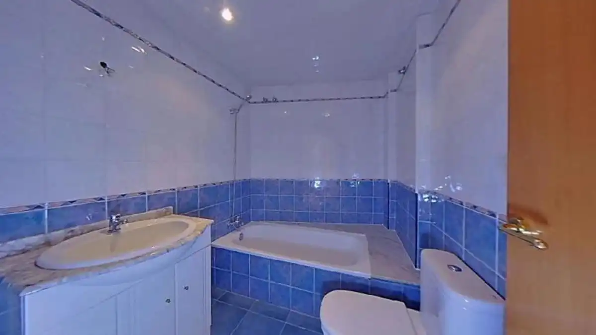 Baño de Ático en venta en Viladecans con Aire acondicionado, Terraza y Balcón