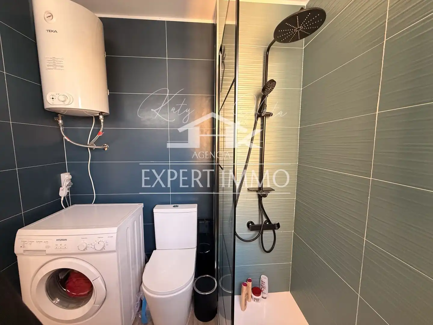 Bany de Apartament en venda en Roses amb Aire condicionat, Calefacció i Terrassa