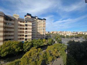 Vista exterior de Pis en venda en Alicante / Alacant amb Balcó