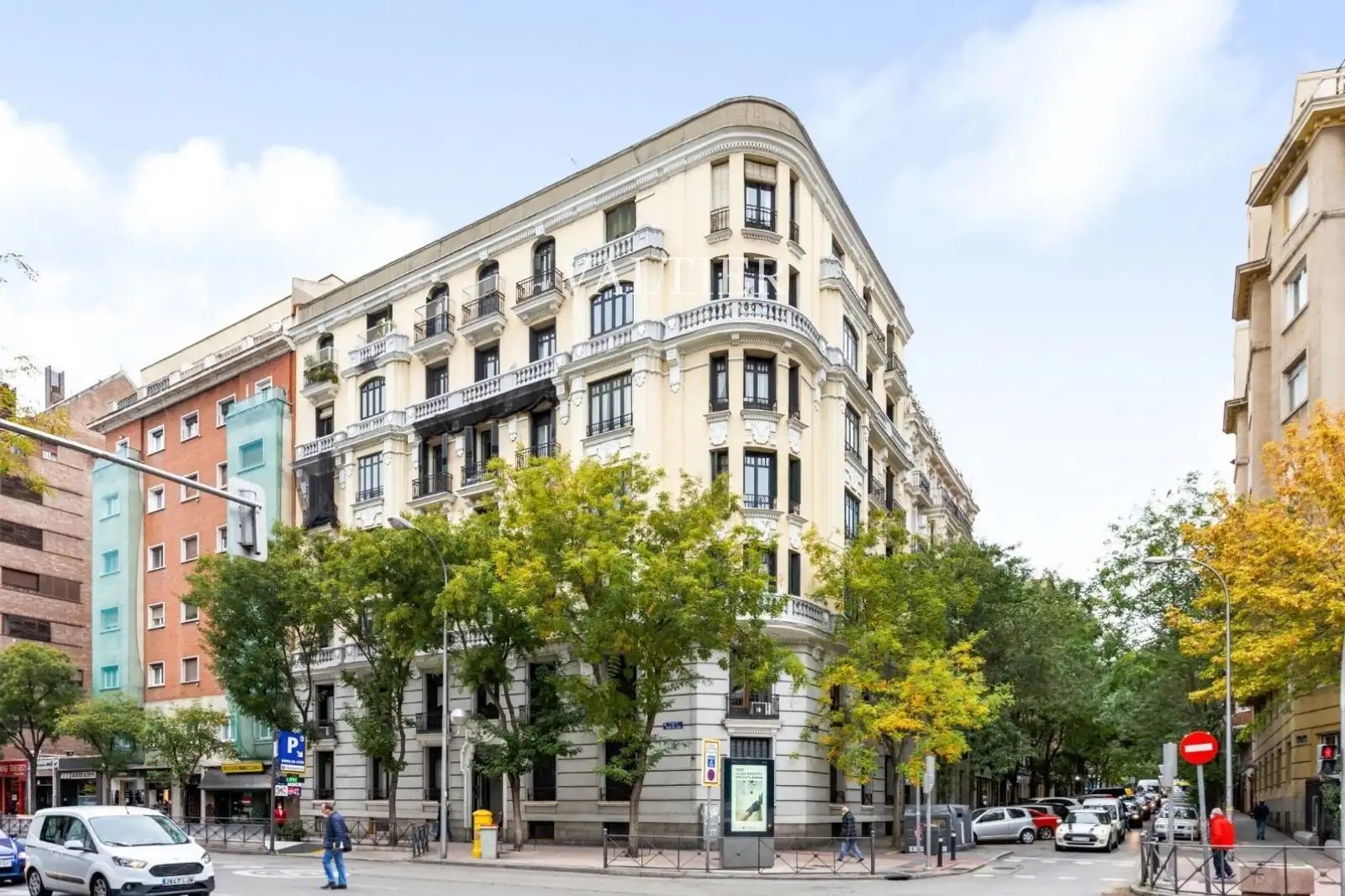 Vista exterior de Piso en venta en Madrid con Aire acondicionado y Amueblado