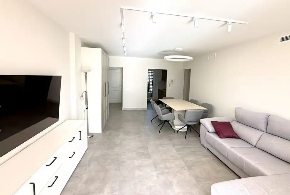 Sala d'estar de Pis en venda en Estepona amb Moblat, Forn i Rentadora