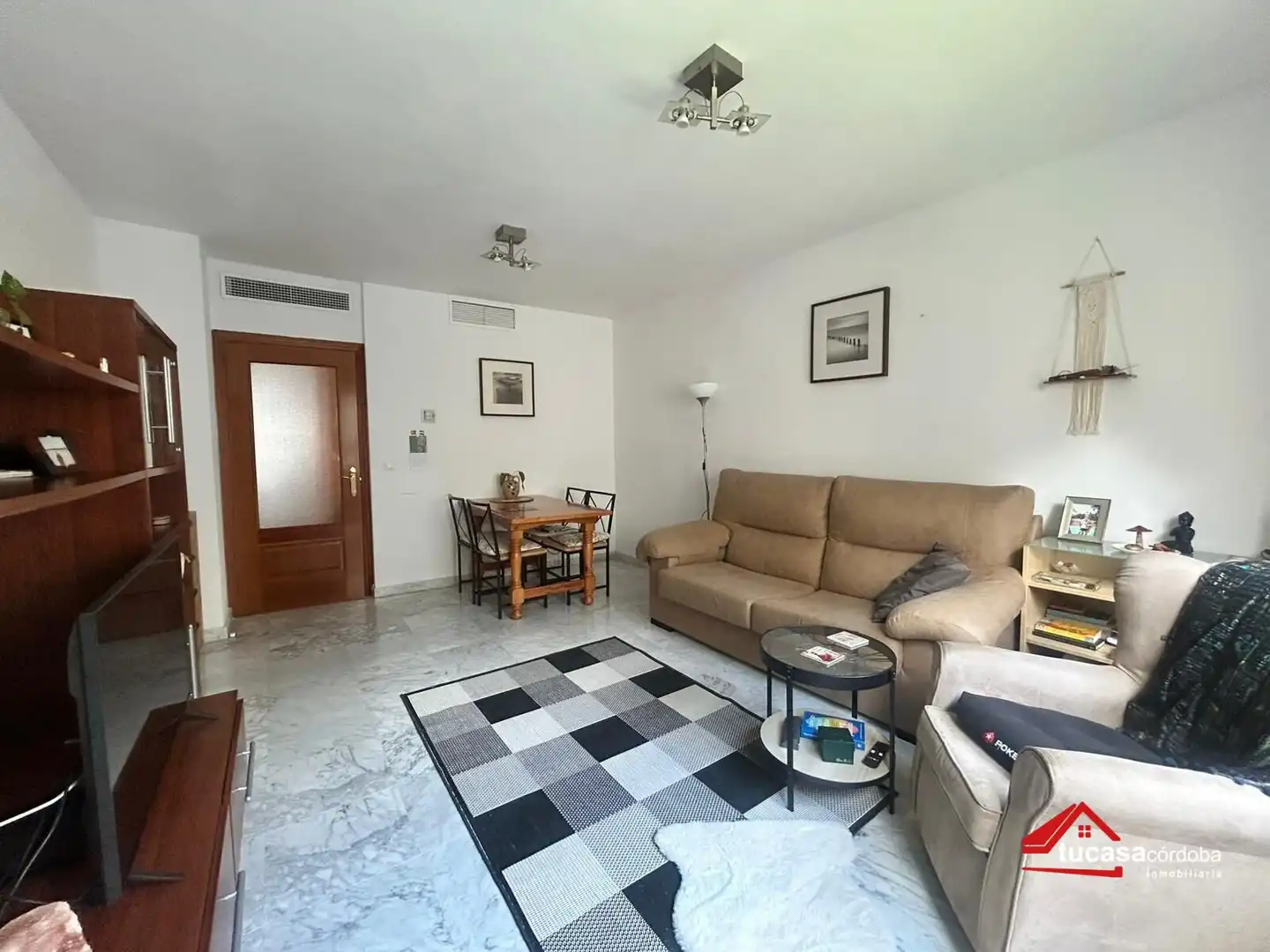 Living room of Flat for sale in Córdoba  with Air Conditioner and Furnished