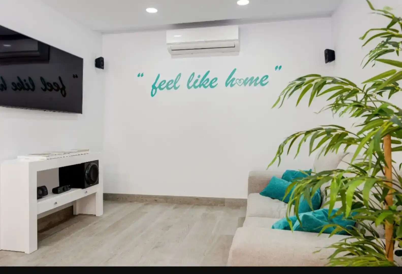 Wohnzimmer von Haus oder Chalet zur Miete in Torremolinos mit Klimaanlage, Privatgarten und Abstellraum