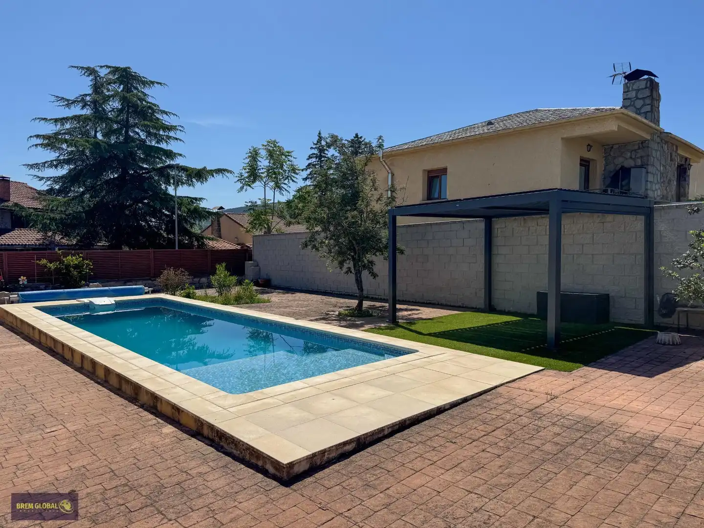 Piscina de Casa o chalet en venta en Buitrago del Lozoya con Calefacción, Jardín privado y Terraza