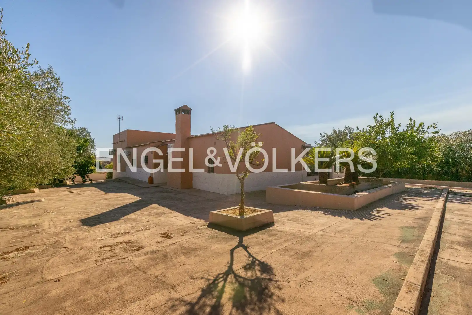 Exterior view of Country homes for sale in Calañas, Huelva