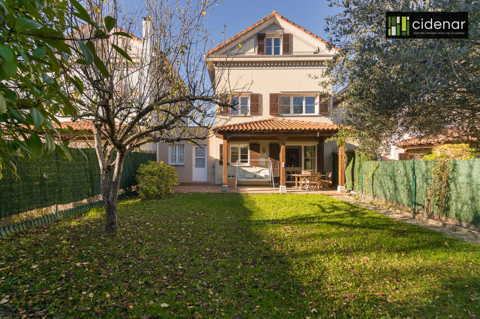 Jardí de Casa o xalet en venda en Aranguren amb Calefacció, Jardí privat i Parquet