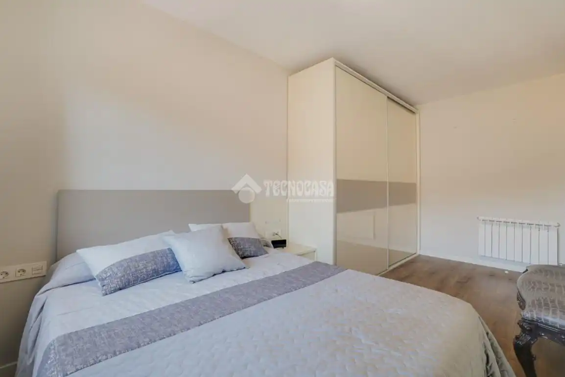 Bedroom of Flat for sale in Ripollet  with Air Conditioner, Heating and Terrace