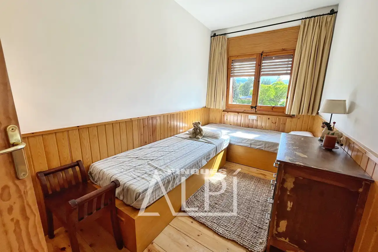 Bedroom of Detached homes for sale in Prats i Sansor  with Heating, Private garden and Parquet flooring