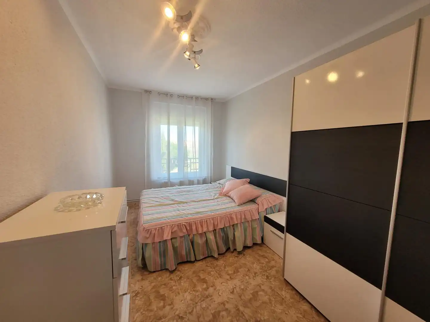Bedroom of Flat for rent in Salamanca  with Heating and Furnished