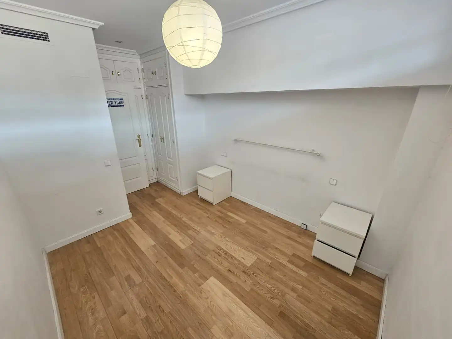 Bedroom of Flat for sale in Alcobendas  with Air Conditioner, Heating and Furnished