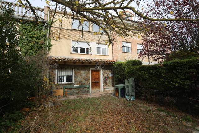 Casa-chalet en Venta en Saldaña de Burgos