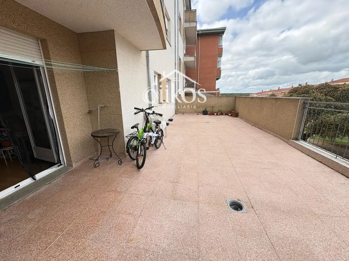 Terraza de Piso en venta en Terradillos con Calefacción, Trastero y Amueblado