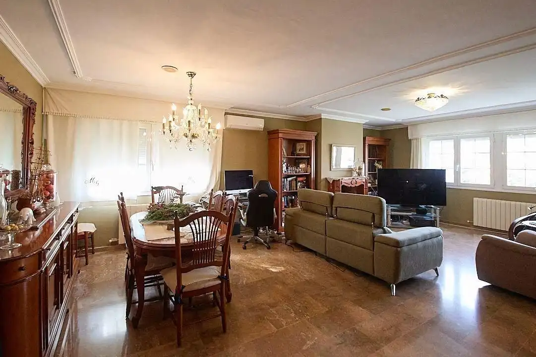Sala d'estar de Casa o xalet en venda en Tarragona amb Aire condicionat, Calefacció i Jardí privat