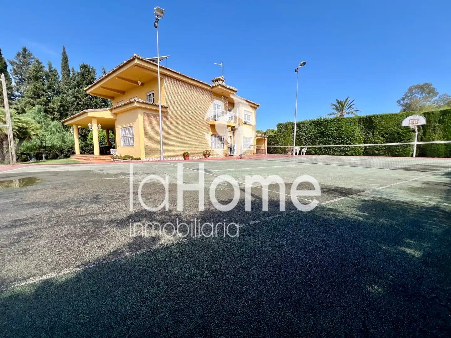 Vista exterior de Casa o chalet en venta en Paterna con Aire acondicionado, Calefacción y Jardín privado
