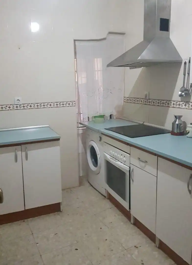 Cuina de Pis en venda en Cáceres amb Traster i Moblat