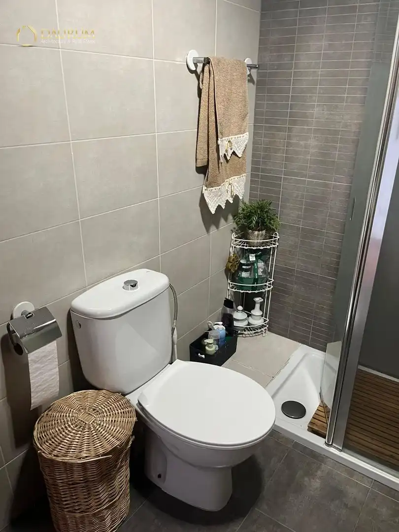 Badezimmer von Wohnung zum Verkauf in Valencia mit Terrasse