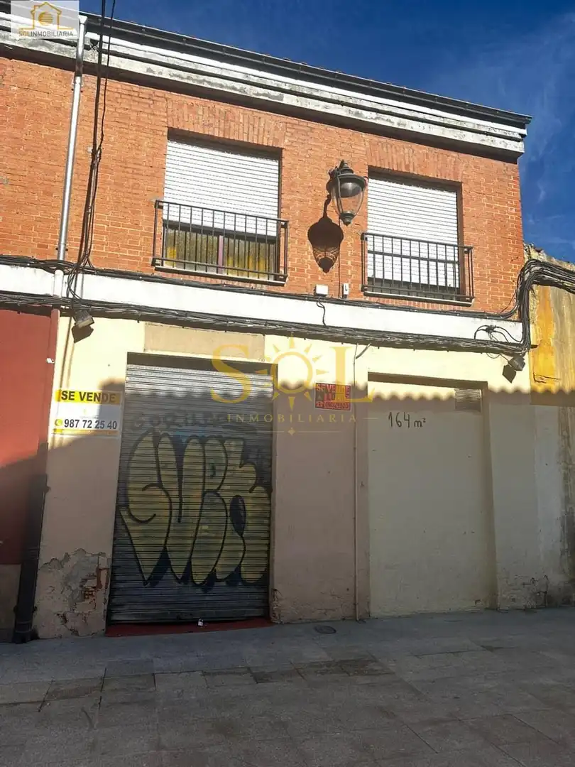 Local comercial en venda a Calle Serranos 1, imagen 2
