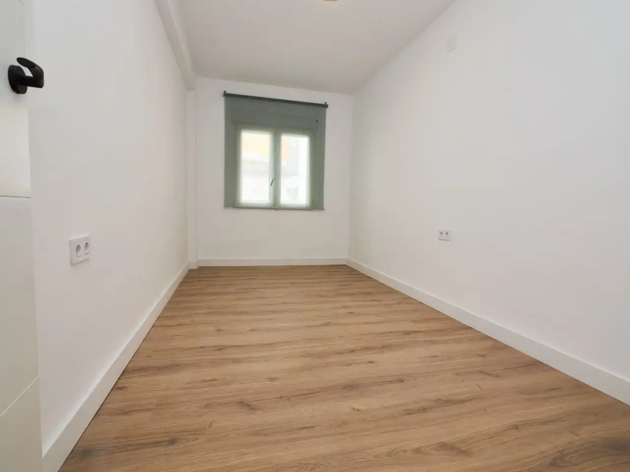 Habitación de Apartamento en venta en Torrevieja con Calefacción y Balcón