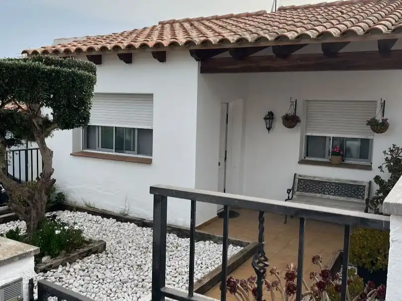 Terraced house with garden for sale in Carrer Sauquer 12