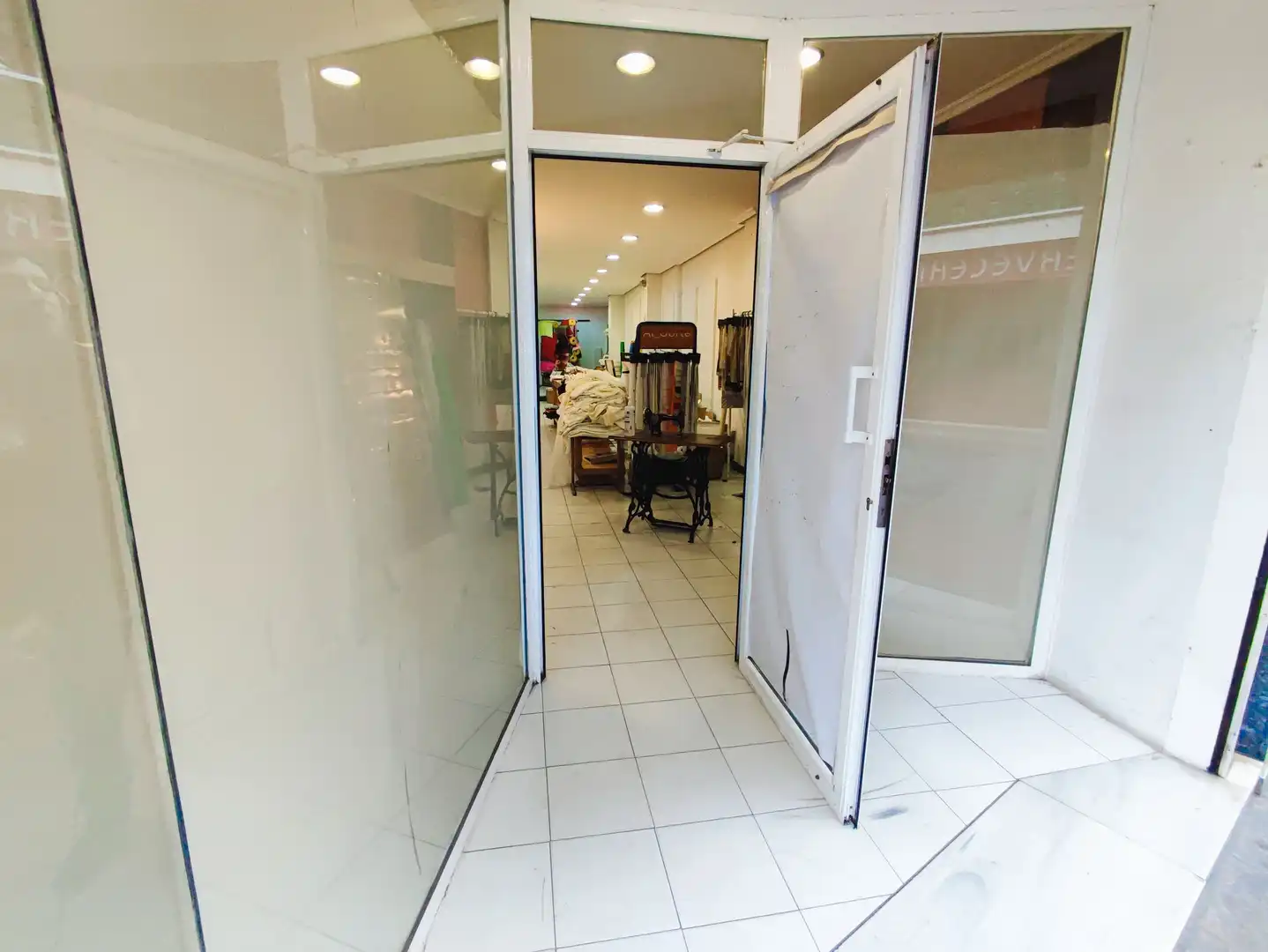 Local comercial en venda a Centro, imagen 3