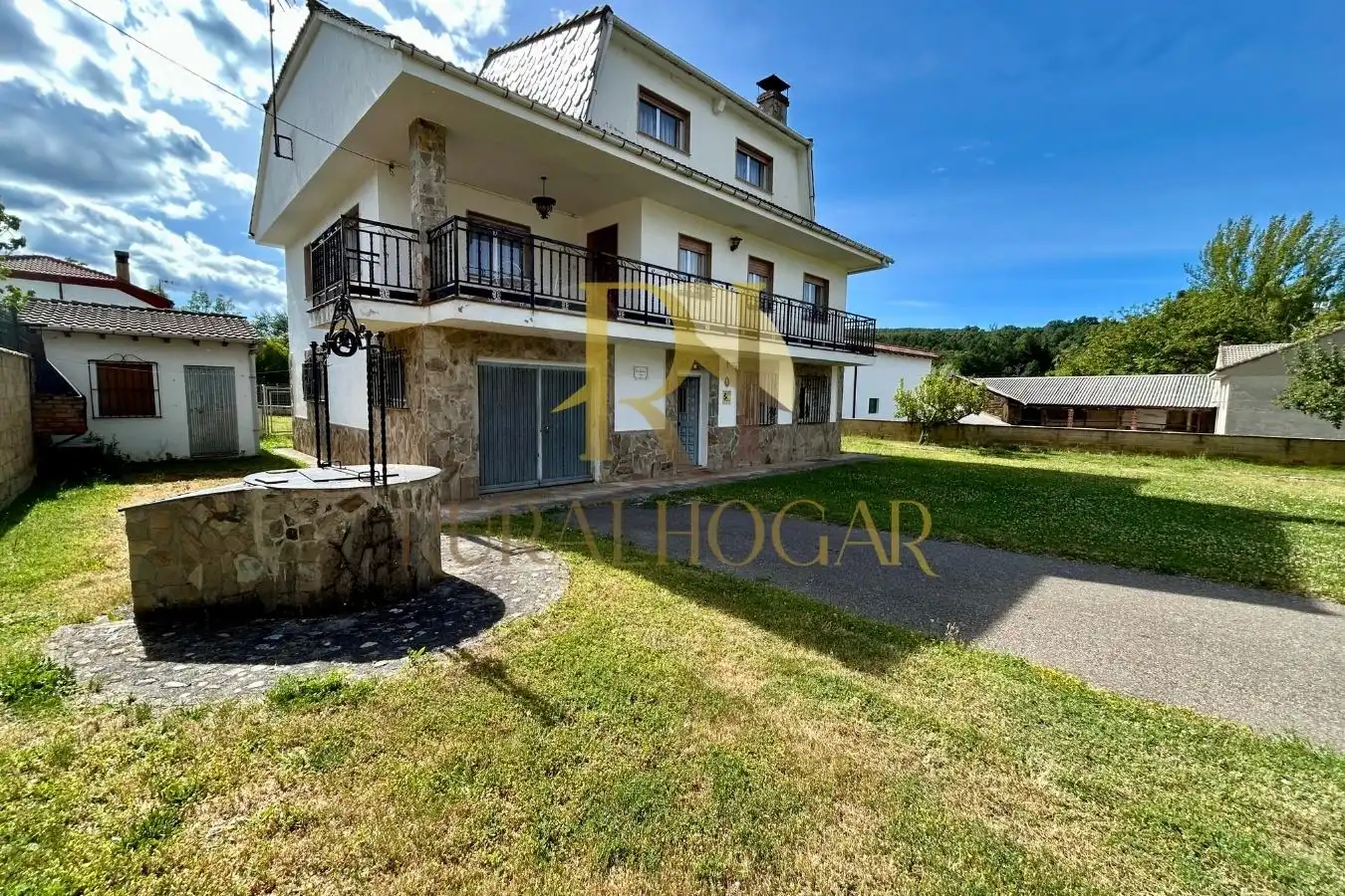 Vista exterior de Casa o chalet en venta en Soto y Amío con Calefacción y Terraza