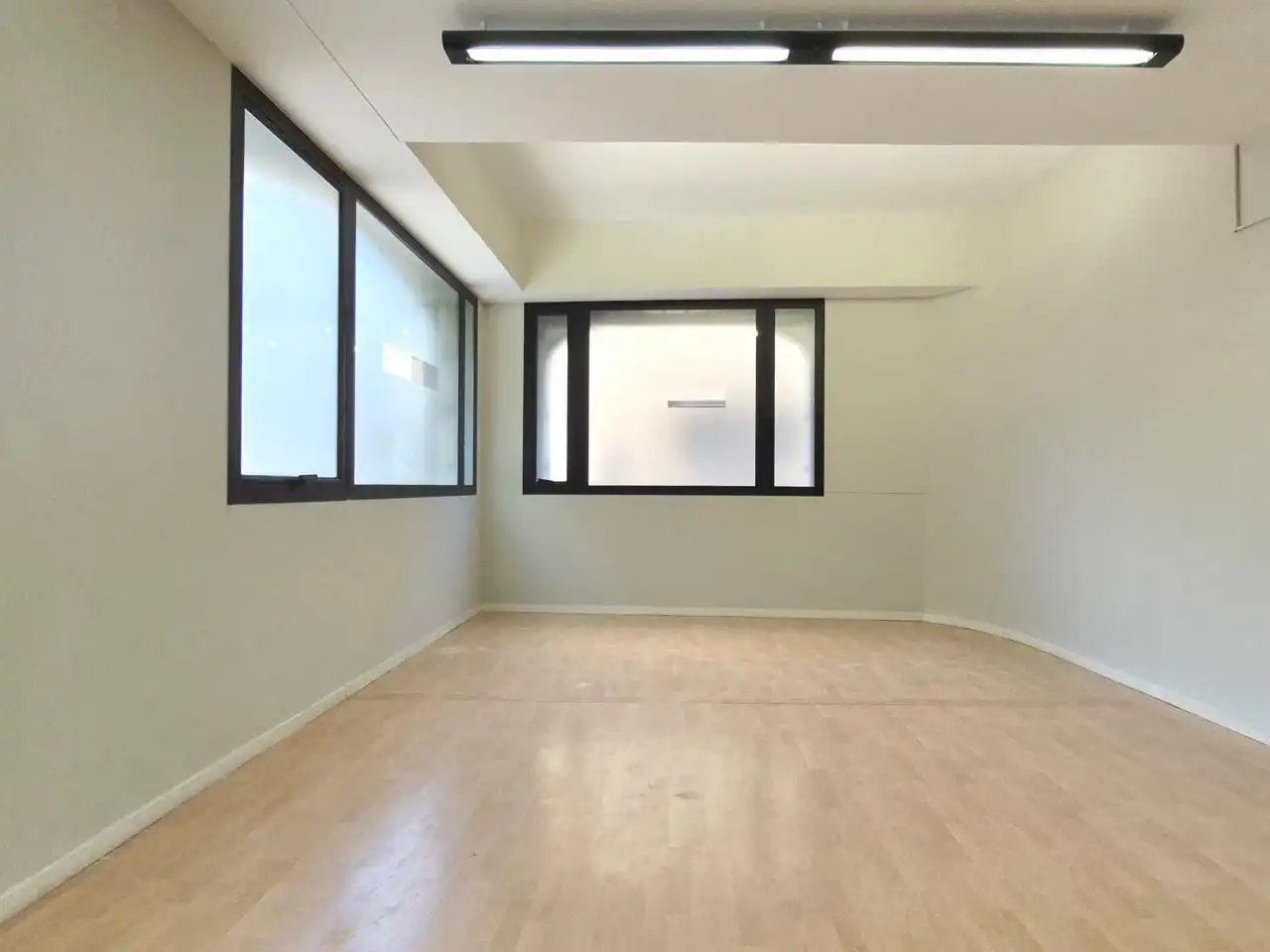Wohnzimmer von Erdgeschoss zum Verkauf in Terrassa mit Klimaanlage, Heizung und Parkett