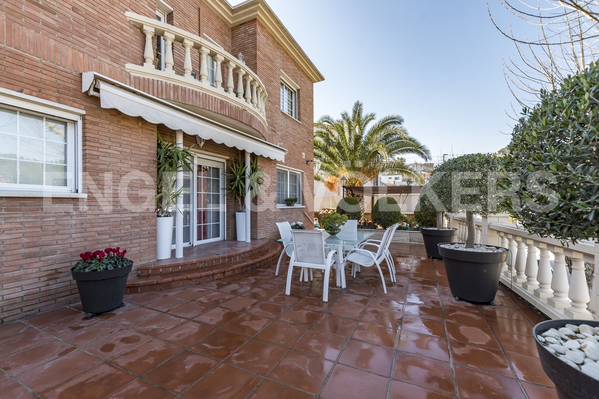 Terrassa de Casa o xalet en venda en Sant Boi de Llobregat amb Aire condicionat, Calefacció i Jardí privat