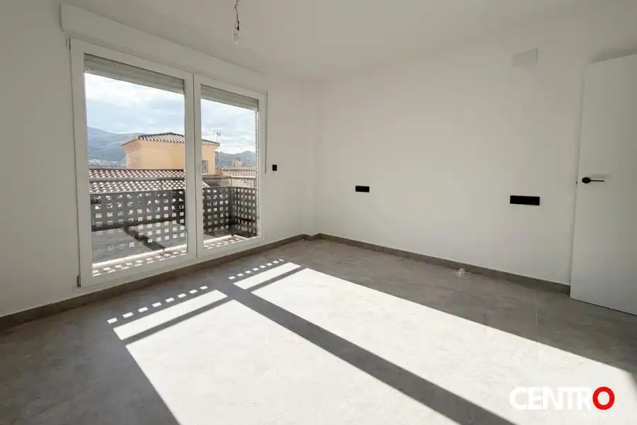 Living room of Flat for sale in Cenes de la Vega  with Air Conditioner, Heating and Private garden